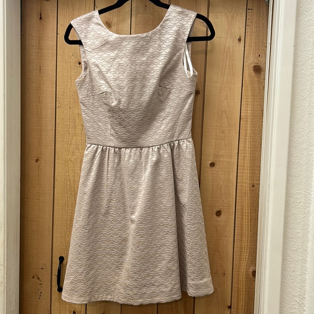 H&M Dress sleeveless with Lining inside